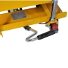Mesa elevadora manual 500 kg - Plataforma 1600x810 mm - zoom en el pedal para elevar