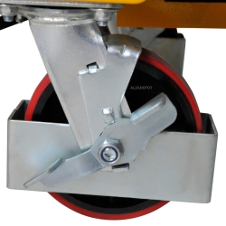 Mesa elevadora manual 1500kg - zoom en la rueda giratoria con freno