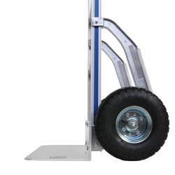 Carretilla de mano aluminio 200 kg con refuerzos ruedas neumáticas - zoom en las ruedas