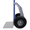 Carretilla de mano aluminio 200 Kg con refuerzos ruedas macizas - zoom en las ruedas