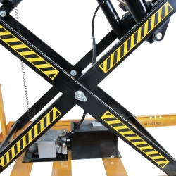 Mesa elevadora eléctrica Tijeras triples 2000 kg - zoom en las tijeras