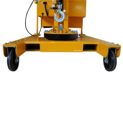 Vista de la base por debajo, mostrando ruedas y soporte de la Grúa semi-eléctrica de taller Capacidad 550 kg