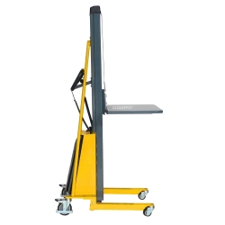 Vista lateral del Apilador para puesto de trabajo 250 kg - 1500 mm - plataforma media-alta