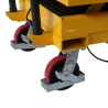 Mesa elevadora semieléctrica móvil 1000kg - zoom en las ruedas giratorias con freno