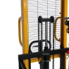 Zoom sobre el mástil del Apilador volteador de barril 450 kg - elevación 1600 mm - Horquillas ajustables