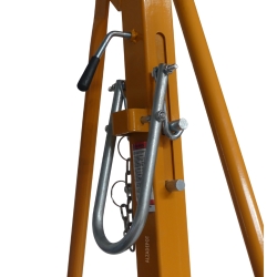 Foto zoom cierre posición 2 pórtico grúa móvil 1500