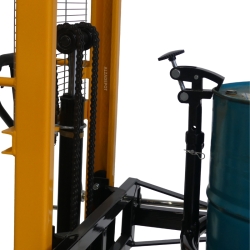 Apilador volteador de barriles 450 kg – elevación 1500 mm
