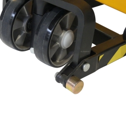 Vista de las ruedas de la transpaleta manual pesadora de alta elevación 1500 kg