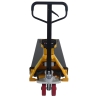Vista frontal de la transpaleta pesadora horquillas largas 1800 mm 2000 kg